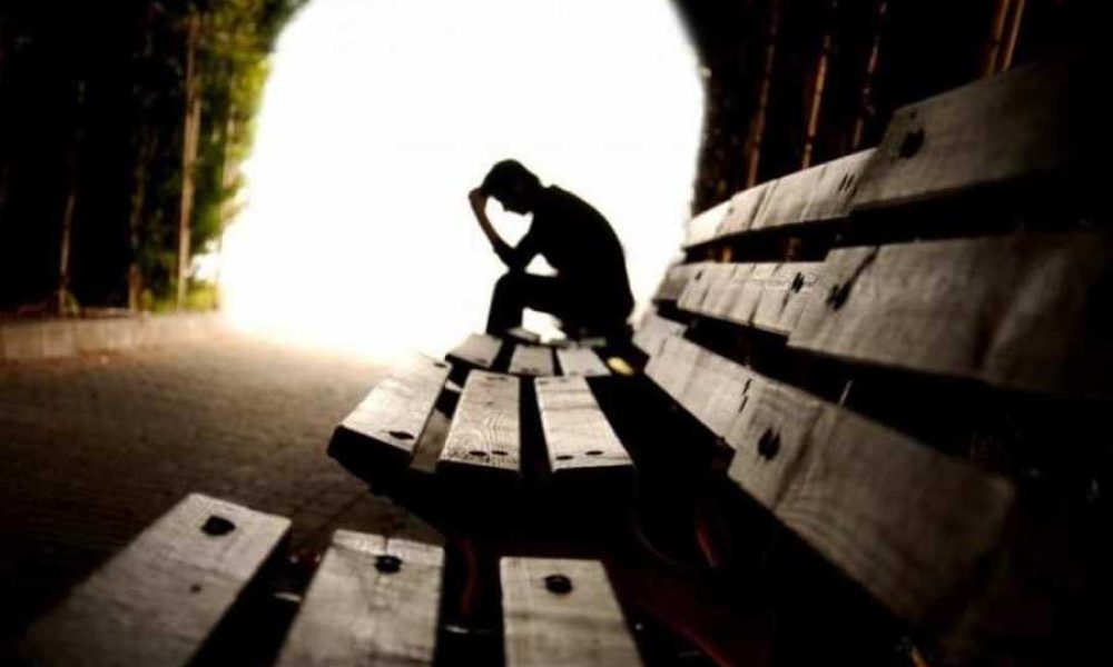 Κατάθλιψη: Τα σημάδια που δείχνουν ότι πρέπει να σας δει ένας γιατρός