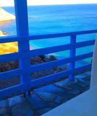 Rental rooms – Restaurant | Thalassopetra | Milos Cyclades