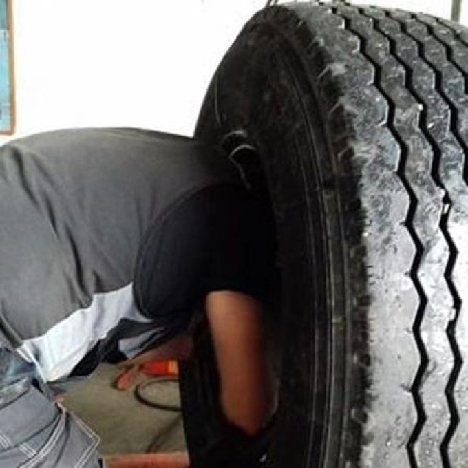 Mobile Tyre Repair Service | Koropi Attica | Gryparis M. Gouromichos B. OE - greekcatalog.net