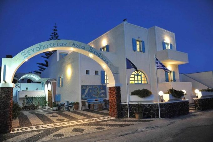 Ξενοδοχείο-Σαντορίνη-Hotel Santa Barbara-greekcatalog.net