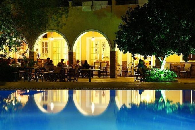 Ξενοδοχείο-Κερκυρα-Bintzan-Inn-greekcatalog.net