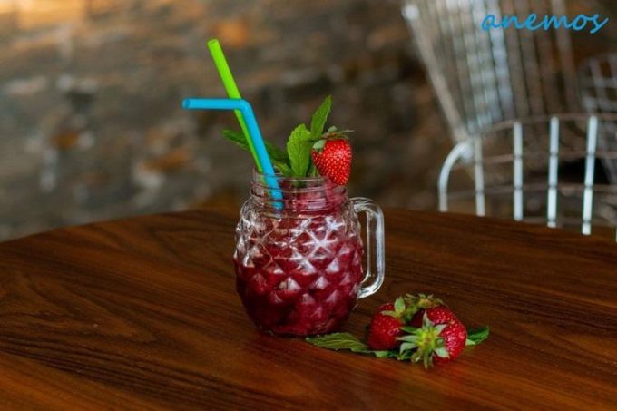 ΚΑΦΕ ΚΟΚΤΕΙΛ ΜΠΑΡ ΣΑΛΑΜΙΝΑ | ANEMOS CAFE & COCKTAIL BAR --- greekcatalog.net