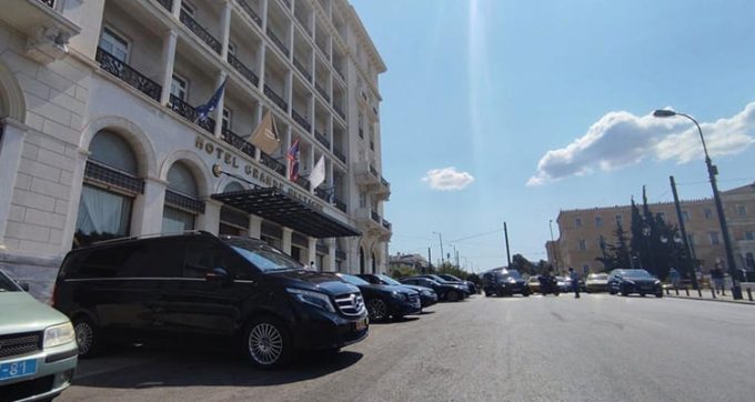 VIP ΜΕΤΑΦΟΡΕΣ ΓΛΥΦΑΔΑ | K&J APOSTOLOU VIP TRANSFER