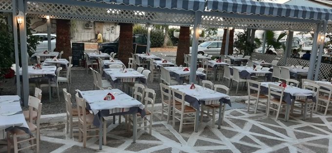 ΕΣΤΙΑΤΟΡΙΟ ΑΡΤΕΜΙΔΑ | DEL PORTO RESTAURANT --- greekcatalog.net