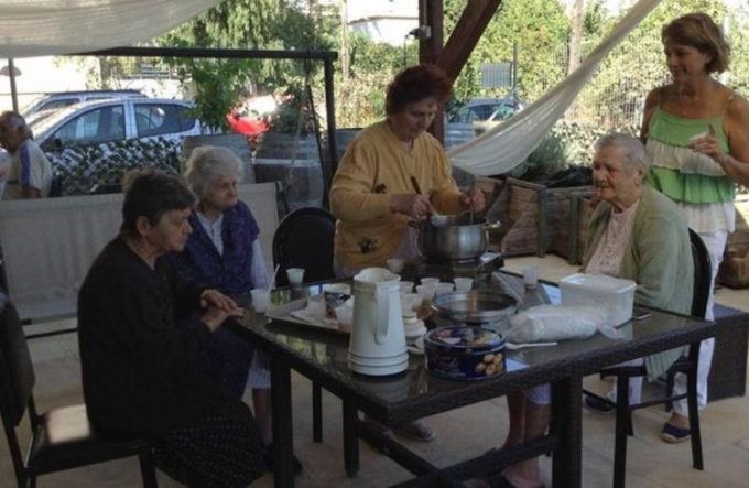 ΜΟΝΑΔΑ ΦΡΟΝΤΙΔΑΣ ΗΛΙΚΙΩΜΕΝΩΝ ΧΑΛΚΙΔΑ | ΑΝΘΕΜΙΣ --- greekcatalog.net