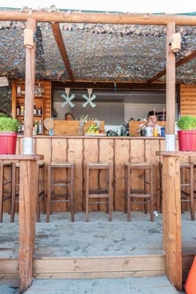 ΚΑΦΕΤΕΡΙΑ BEACH BAR | ΑΓΙΟΣ ΙΩΑΝΝΗΣ ΠΟΡΤΟ ΤΗΝΟΣ ΚΥΚΛΑΔΕΣ | LALA LOUZA - greekcatalog.net