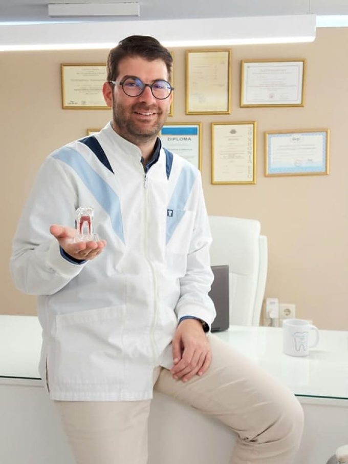 ΧΕΙΡΟΥΡΓΟΣ ΟΔΟΝΤΙΑΤΡΟΣ ΣΑΜΟΣ | SAMOS DENTAL EXPERTS ΣΟΦΟΥΛΗΣ ΕΜΜΑΝΟΥΗΛ --- greekcatalog.net