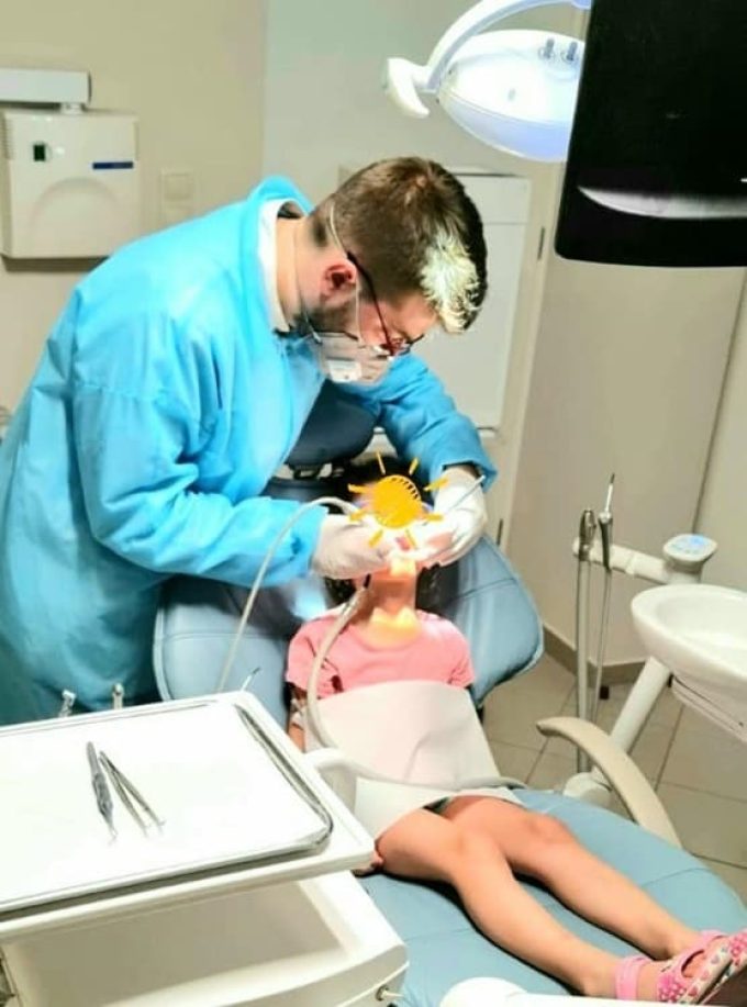 ΧΕΙΡΟΥΡΓΟΣ ΟΔΟΝΤΙΑΤΡΟΣ ΣΑΜΟΣ | SAMOS DENTAL EXPERTS ΣΟΦΟΥΛΗΣ ΕΜΜΑΝΟΥΗΛ --- greekcatalog.net