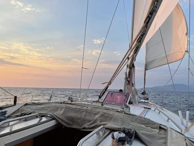 ΚΡΟΥΑΖΙΕΡΕΣ ΦΙΣΚΑΡΔΟ ΚΕΦΑΛΟΝΙΑ | FISCARDO SAILING --- greekcatalog.net