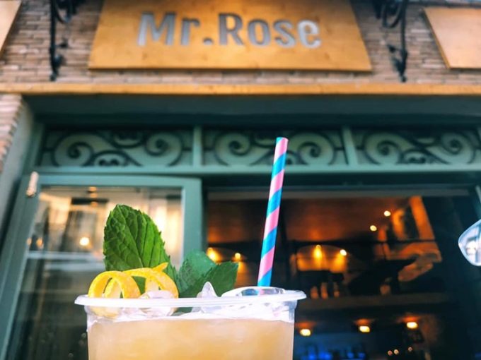 ΜΠΑΡ ΔΕΛΦΟΙ | MR ROSE COCKTAIL BAR --- greekcatalog.net