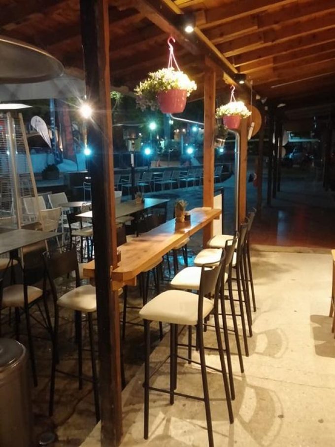 ΚΑΦΕΤΕΡΙΑ ΜΕΤΣΟΒΟ | CALDO CAFE BAR --- greekcatalog.net