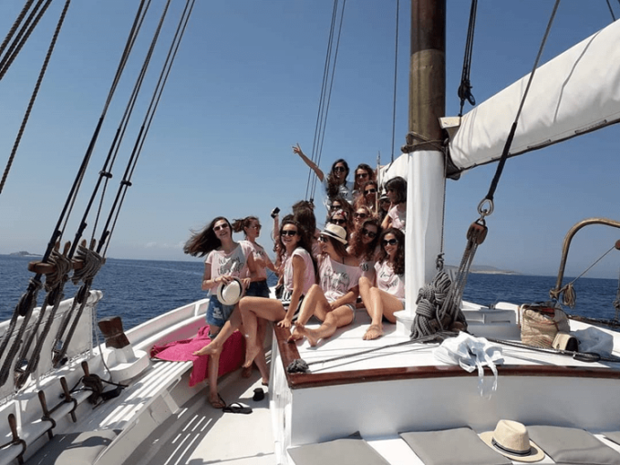 ΚΡΟΥΑΖΙΕΡΕΣ ΜΥΚΟΝΟΣ | AEGEAN VENTURES CRUISES - greekcatalog.net