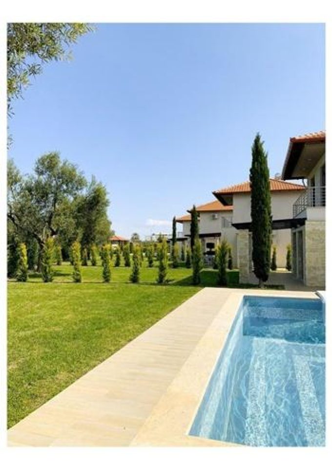 Rooms to Let Villas Apartments | Pefkochori Chalkidiki | Friday Mood by Diomedes Group - greekcatalog.net