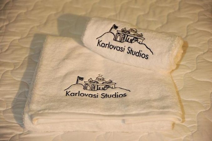 ΕΝΟΙΚΙΑΖΟΜΕΝΑ ΔΩΜΑΤΙΑ ΣΑΜΟΣ | KARLOVASI STUDIOS --- greekcatalog.net