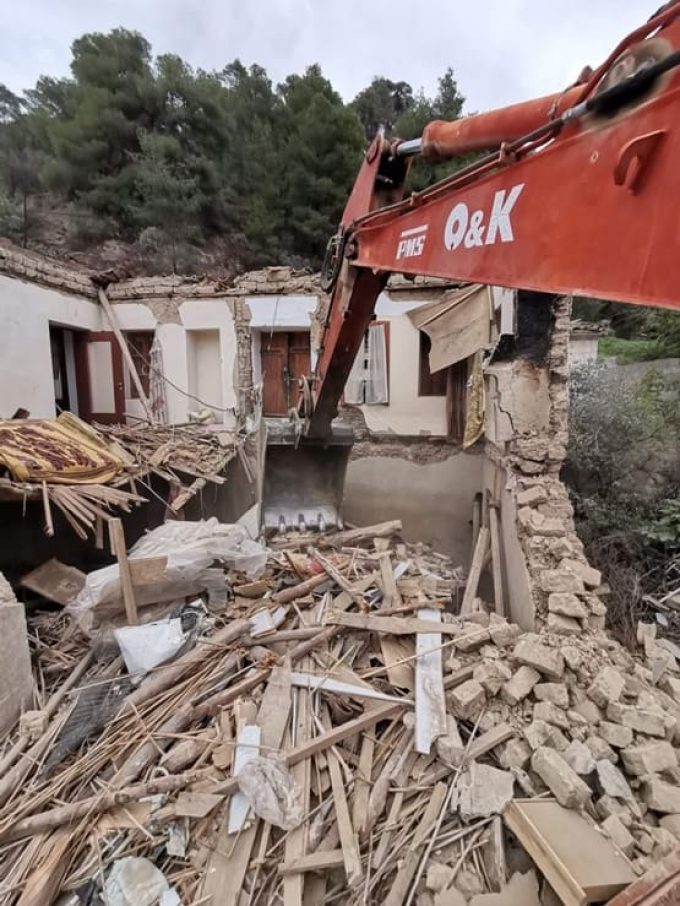 ΧΩΜΑΤΟΥΡΓΙΚΑ ΕΡΓΑ ΞΥΛΟΚΑΣΤΡΟ | ΒΙΛΑΔΕΡΗΣ ΓΙΩΡΓΟΣ---GREEKCATALOG.NET