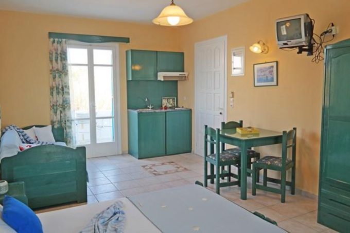 Rooms to Let Studios Apartments | Plaka Naxos Cyclades | Island Studios Apartments - greekcatalog.net