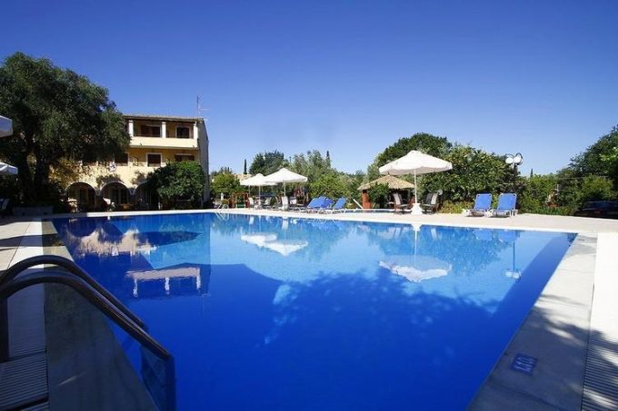 Ξενοδοχείο-Κερκυρα-Bintzan-Inn-greekcatalog.net