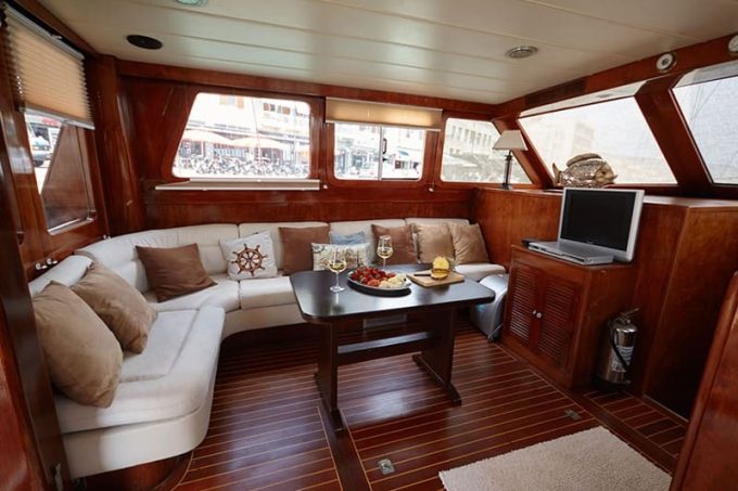 ΗΜΕΡΗΣΙΕΣ ΕΚΔΡΟΜΕΣ ΑΠΟ ΜΥΚΟΝΟ-GREECE SAILING SAIL CRUISES---greekcatalog.net