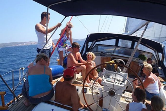 ΗΜΕΡΗΣΙΕΣ ΕΚΔΡΟΜΕΣ ΑΠΟ ΜΥΚΟΝΟ-GREECE SAILING SAIL CRUISES---greekcatalog.net