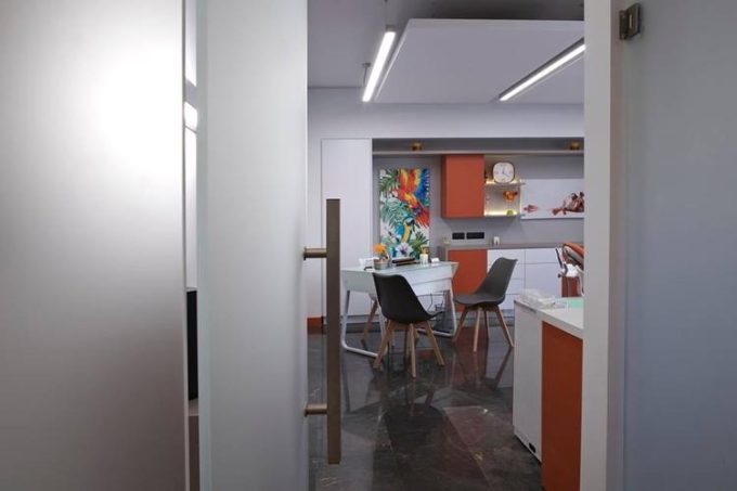 Χειρουργός Οδοντίατρος-Νέο Ψυχικό Αττική-Γκανά Δήμητρα-Εμφυτεύματα-Περιοδοντολογία-Προσθετική-Επανορθωτική-Αισθητική Οδοντιατρική-Λεύκανση Δοντιών-Οορθοδοντική-Παιδοδοντία-Προληπτική Οδοντιατρική-greekcatalog.net