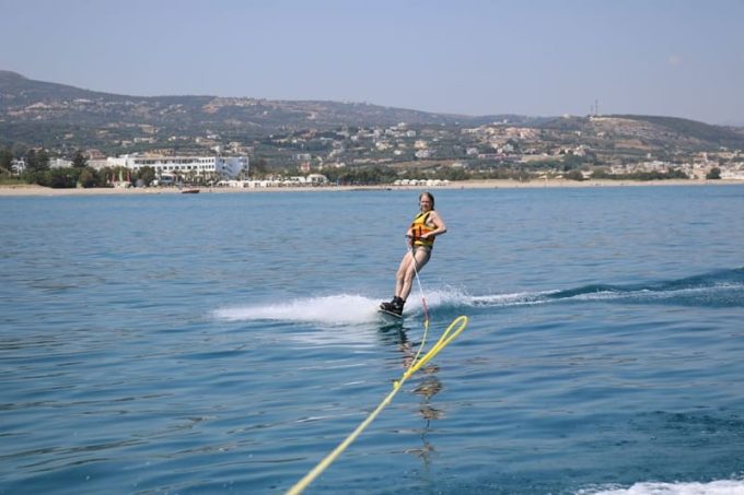 ΕΝΟΙΚΙΑΣΕΙΣ ΣΚΑΦΩΝ ΡΕΘΥΜΝΟ  WATER SPORTS SEAJOY---greekcatalog.net