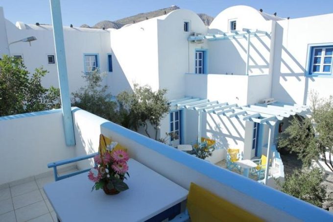 ΕΝΟΙΚΙΑΖΟΜΕΝΑ ΔΩΜΑΤΙΑ - ΔΙΑΜΕΡΙΣΜΑΤΑ | ΠΕΡΙΣΣΑ ΣΑΝΤΟΡΙΝΗ | STUDIOS PERIVOLOS