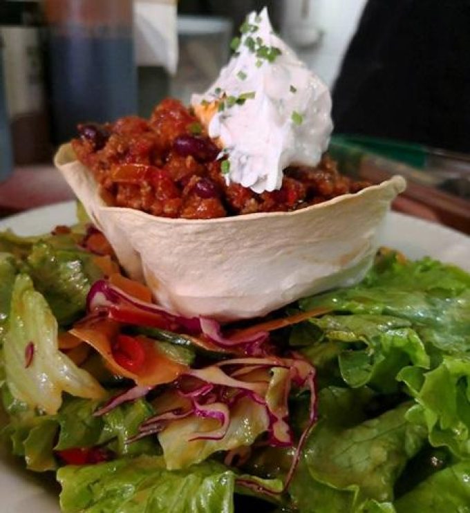 ΕΣΤΙΑΤΟΡΙΟ ΜΠΑΡ WINE PUB | ΦΡΕΑΤΤΥΔΑ ΠΕΙΡΑΙΑΣ ΑΤΤΙΚΗ | CORKS & FORKS WINE BAR - greekcatalog.net