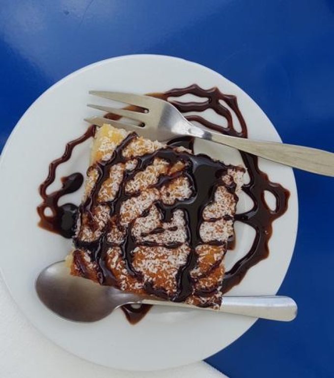 ΚΑΦΕ ΜΕΖΕΔΟΠΩΛΕΙΟ ΟΥΖΕΡΙ | ΕΜΠΟΡΕΙΟ ΣΑΝΤΟΡΙΝΗ ΚΥΚΛΑΔΕΣ | THE OLD BARBER SHOP - greekcatalog.net