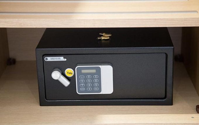 ΞΕΝΟΔΟΧΕΙΟ ΕΝΟΙΚΙΑΖΟΜΕΝΑ ΔΩΜΑΤΙΑ | ΝΕΑ ΒΡΑΣΝΑ ΑΣΠΡΟΒΑΛΤΑ ΘΕΣΣΑΛΟΝΙΚΗ | AMALIA BOUTIQUE RESORT - greekcatalog.net