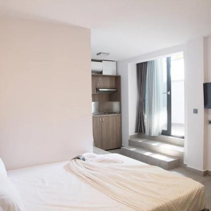 ΞΕΝΟΔΟΧΕΙΟ ΕΝΟΙΚΙΑΖΟΜΕΝΑ ΔΩΜΑΤΙΑ | ΝΕΑ ΒΡΑΣΝΑ ΑΣΠΡΟΒΑΛΤΑ ΘΕΣΣΑΛΟΝΙΚΗ | AMALIA BOUTIQUE RESORT - greekcatalog.net