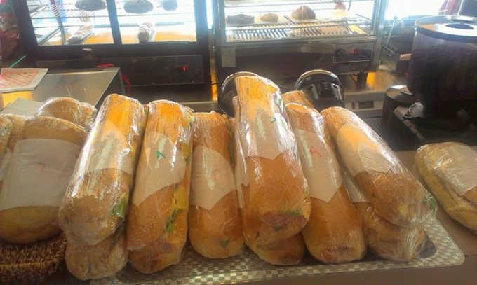 ΜΙΝΙ ΜΑΡΚΕΤ ΚΑΦΕ ΜΟΥΡΝΙΕΣ ΧΑΝΙΩΝ | COFFEE CORNER - GREEKCATALOG.NET