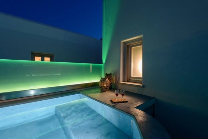 ΤΖΑΜΙΑ ΚΡΥΣΤΑΛΛΑ ΣΑΝΤΟΡΙΝΗ | VAZEOU GLASS - greekcatalog.net