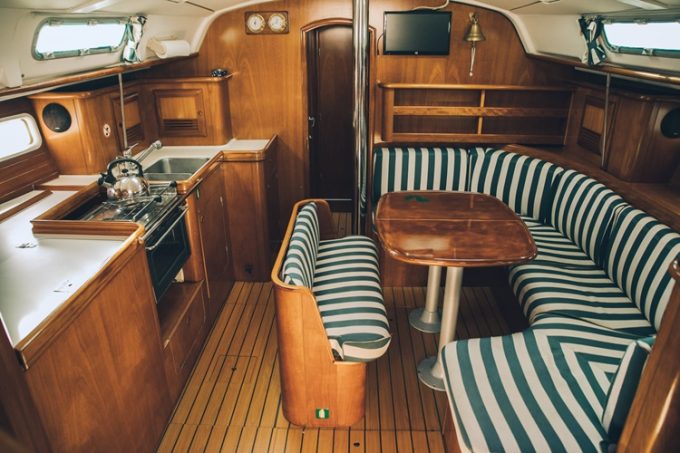 ΝΑΥΛΩΣΗ ΕΝΟΙΚΙΑΣΗ ΙΣΤΙΟΠΛΟΪΚΩΝ ΣΚΑΦΩΝ ΒΟΛΟΣ | SAIL WITH US --- greekcatalog.net