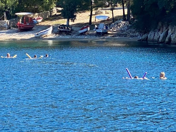 ΚΡΟΥΑΖΙΕΡΕΣ ΦΙΣΚΑΡΔΟ ΚΕΦΑΛΟΝΙΑ | FISCARDO SAILING --- greekcatalog.net