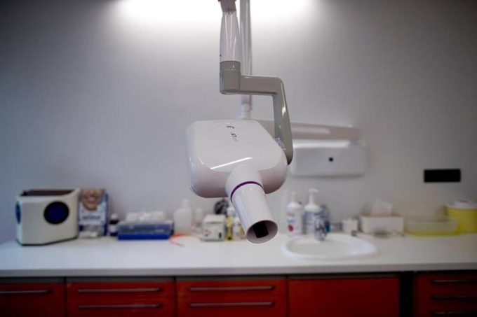 Χειρουργός Οδοντίατρος-Νέο Ψυχικό Αττική-Γκανά Δήμητρα-Εμφυτεύματα-Περιοδοντολογία-Προσθετική-Επανορθωτική-Αισθητική Οδοντιατρική-Λεύκανση Δοντιών-Οορθοδοντική-Παιδοδοντία-Προληπτική Οδοντιατρική-greekcatalog.net