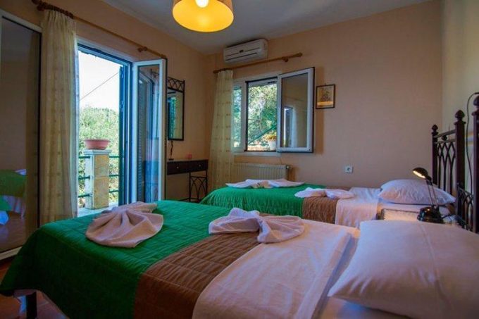 Ενοικιαζόμενα Δωμάτια-Παξοί-Κέρκυρα-White House-greekcatalog.net