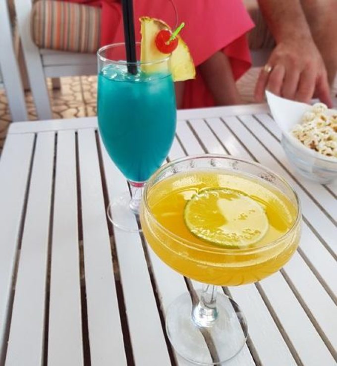 Restaurant Lounge Bar Club | Kamari Santorini Cyclades | Mango Bar Restaurant - greekcatalog.net