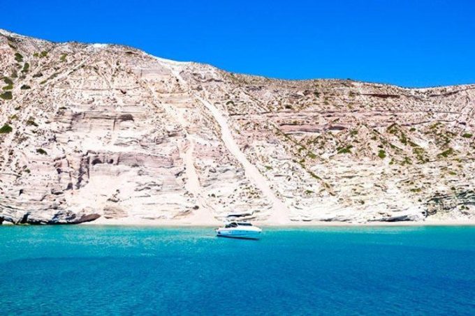 Ημερήσιες Κρουαζιέρες-Aquatta Yachts-Μήλος-Κυκλάδες-greekcatalog.net