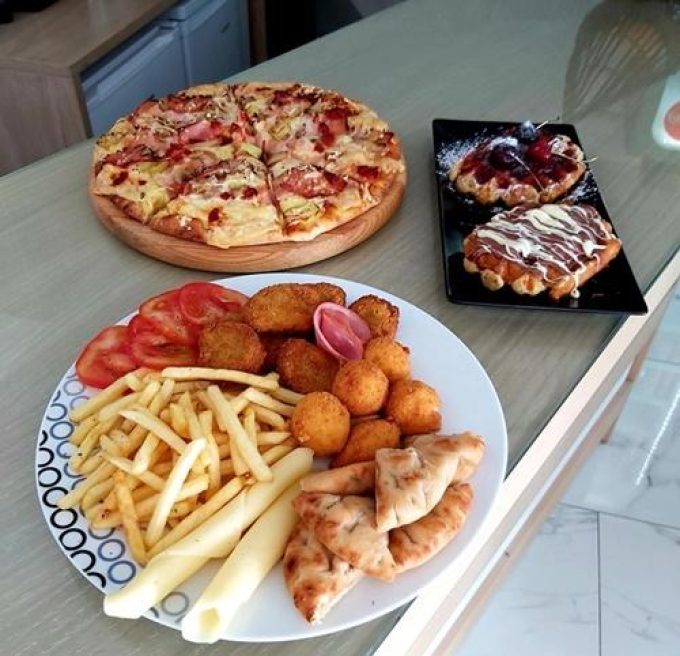 ΞΕΝΟΔΟΧΕΙΟ ΕΝΟΙΚΙΑΖΟΜΕΝΑ ΔΩΜΑΤΙΑ | ΝΕΑ ΒΡΑΣΝΑ ΑΣΠΡΟΒΑΛΤΑ ΘΕΣΣΑΛΟΝΙΚΗ | AMALIA BOUTIQUE RESORT - greekcatalog.net