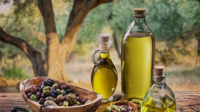ΑΓΟΡΑ-ΠΩΛΗΣΗ & ΕΞΑΓΩΓΗ ΠΑΡΘΕΝΟΥ ΕΛΑΙΟΛΑΔΟΥ ΚΟΡΙΝΘΙΑΣ | GRITA OIL | ΧΙΛΙΟΜΟΔΙ ΚΟΡΙΝΘΙΑΣ