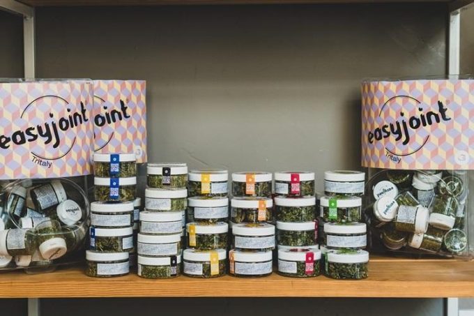 ΠΡΟΙΟΝΤΑ ΚΑΝΝΑΒΗΣ | ΑΧΑΡΝΕΣ ΑΤΤΙΚΗ | CBDOIL SHOP - DOCTOR WEED - greekcatalog.net