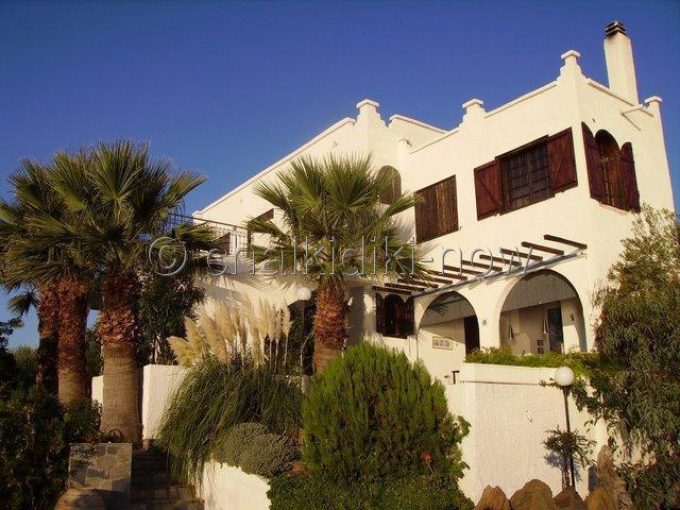 ΕΝΟΙΚΙΑΖΟΜΕΝΑ ΔΩΜΑΤΙΑ – KIS KIS APARTMENTS – ΧΑΛΚΙΔΙΚΗ
