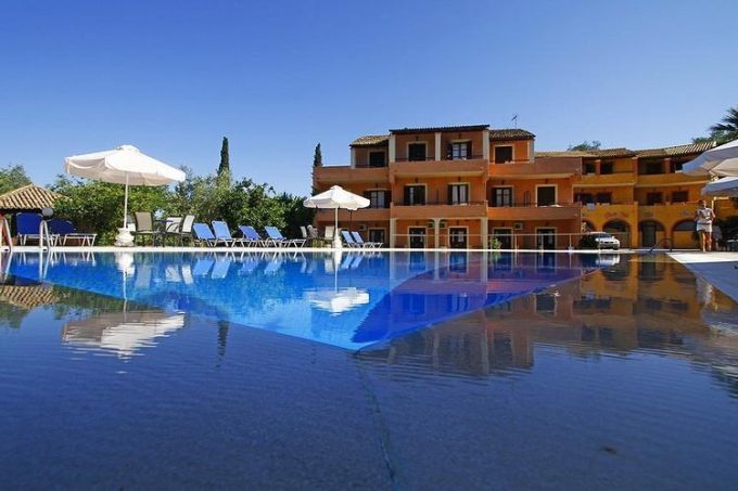 Ξενοδοχείο-Κερκυρα-Bintzan-Inn-greekcatalog.net