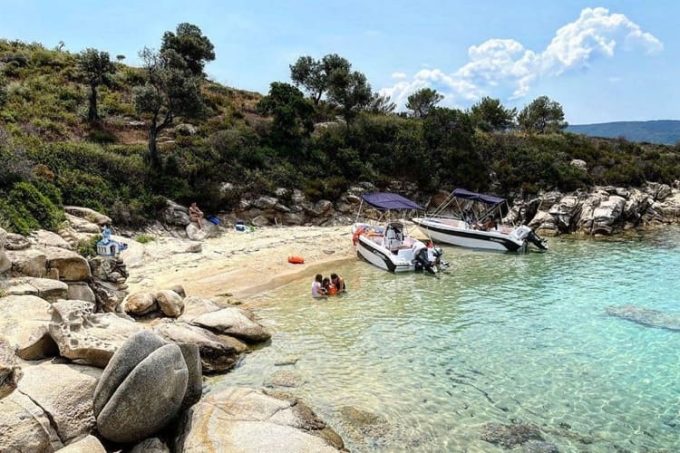 BOAT RENTALS VOURVOUROU HALKIDIKI--OCEAN BOAT RENTAL--greekcatalog.net