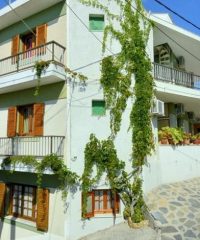ΕΝΟΙΚΙΑΖΟΜΕΝΑ ΔΩΜΑΤΙΑ | ΠΑΤΗΤΗΡΙ ΑΛΟΝΝΗΣΟΣ | ΕΛΕΝΗ STUDIOS